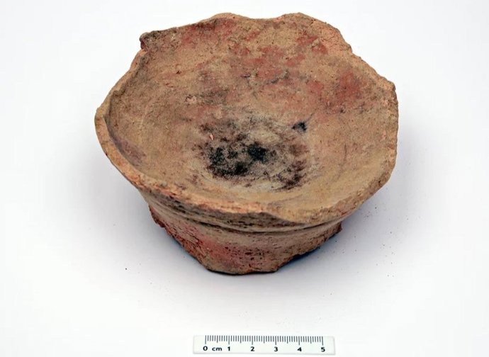 Uno de los antiguos dispositivos de fumigación utilizados en la inhalación de sustancias nocivas.