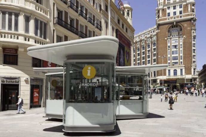 Imagen de archivo de un Punto de Información Turística en la plaza de Callao de Madrid.