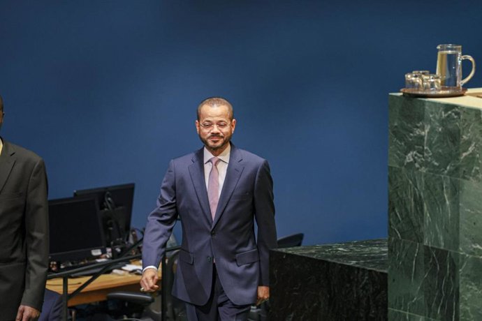 Archivo - El ministro de Exteriores de Omán, Badr Albusaidi