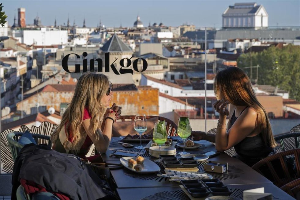 Atardeceres con sabor a Japón: Ginkgo Sky Bar eleva la experiencia madrileña