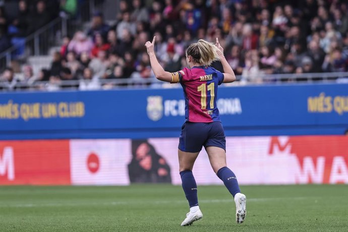 Archivo - Alexia Putellas, do FC Barcelona Femenino, comemora um gol durante a partida de futebol da Liga F do Campeonato Espanhol Feminino, disputada entre FC Barcelona Femenino e Valencia CF Femenino no Estádio Johan Cruyff, em 09 de março de 2025, em S