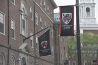 Un tribunal paraliza la orden de Trump para suspender las matriculaciones extranjeras en Harvard