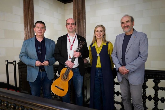 Ponentes de la inauguración de las jornadas en el Chalé Fontecha.