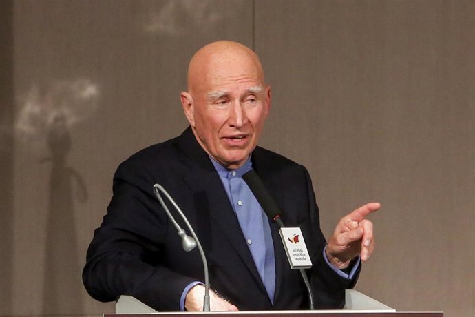 Archivo - (Foto de ARCHIVO)  El fotógrafo Sebastião Salgado recibe uno de los Premios de la Sociedad Geográfica Española 2018    Ricardo Rubio / Europa Press  01 abril 2019 Sebastião Salgado   01/4/2019