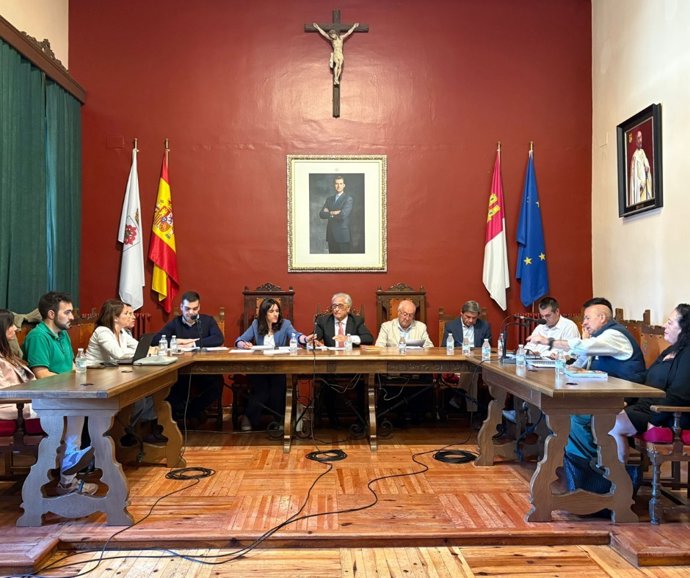Pleno extraordinario del Ayuntamiento de Almagro.