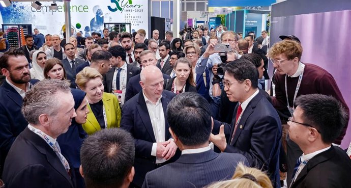 Tony Yu, President & CEO of H3C, met with Berlin Mayor Kai Wegner and Deputy Mayor Franziska Giffey