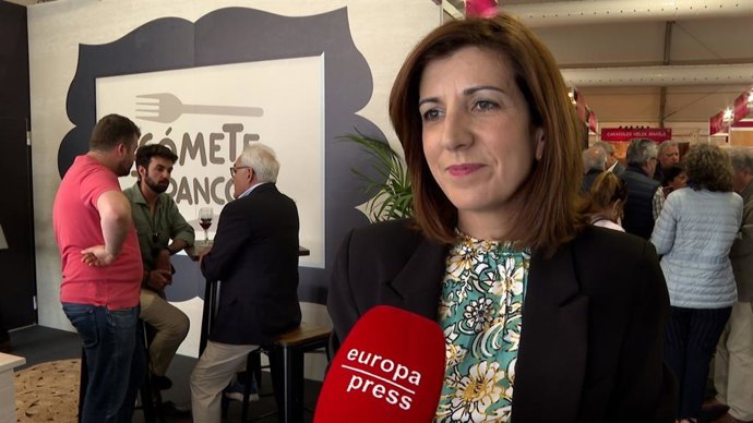 La concejal de Promoción Económica y primera teniente de alcalde, Riansares López, que ha atendido a Europa Press desde el estand 'Cómete Tarancón'.