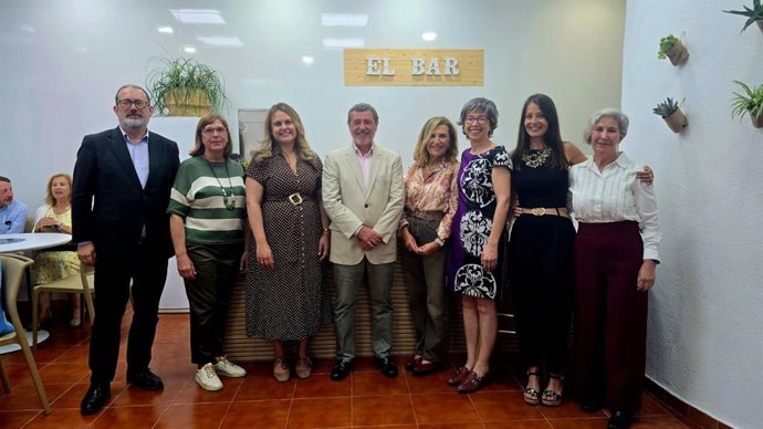 Inauguración del nuevo proyecto social de 'Recuerdos & Café' de AFA.