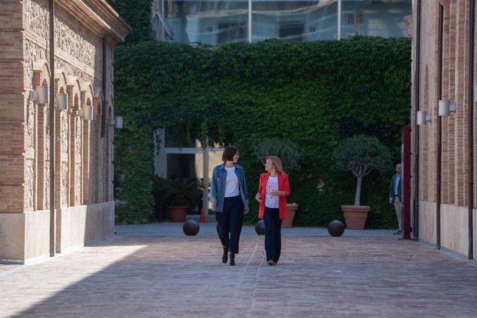 Morant y Bernabé a su llegada al congreso