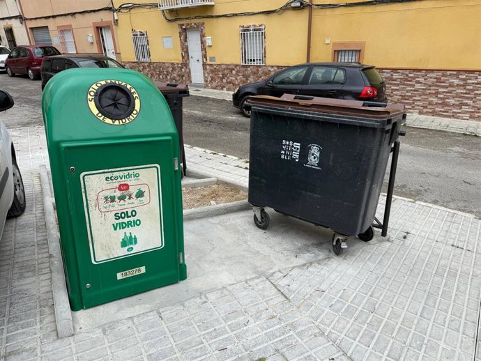 El Ayuntamiento rehabilita un espacio "infrautilizado" para construir una pequeña isleta de reciclaje