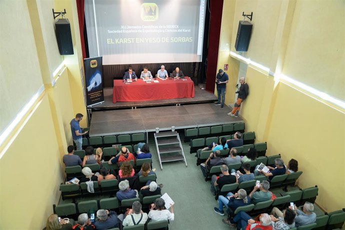Sorbas acoge las 41 Jornadas Científicas de la Sociedad Española de Espeleología y Ciencias del Karst.