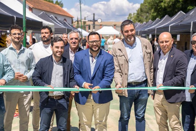 Inauguración de la primera Feria Gastronómica y Artesanal de Zurgena (Almería).