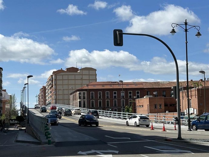 El viaducto del Arco de Ladrillo con los cuatro carriles ya abiertos al tráfico.