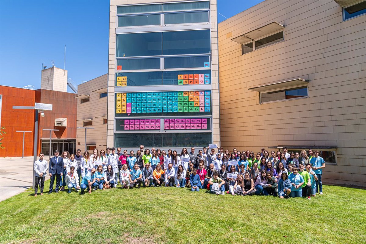 IES Valle del Oja de Santo Domingo e IES Comercio de Logroño ganan IV Concurso de Cristalización en Escuela La Rioja