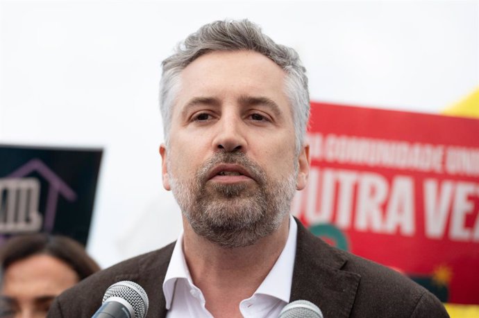 May 11, 2025, Harbor, Portugal: Porto (pt), 11/05/2025- politics/ pedro nuno santos/elections/legislative-2025/ps-pedro nuno santos, candidate for the legislative assembly of portugal, participated in an electoral campaign in the matosinhos district, nort