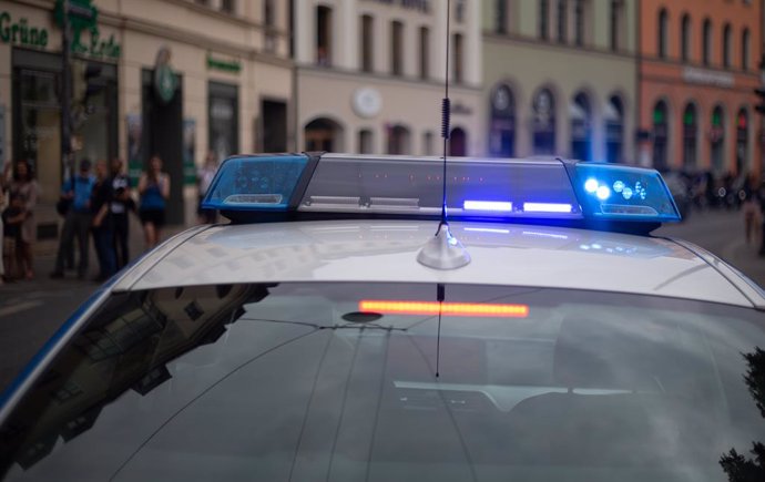 Archivo - July 24, 2022, Munich, Bavaria, Germany: Police car with bluelight in operation in Munich, Germany.
