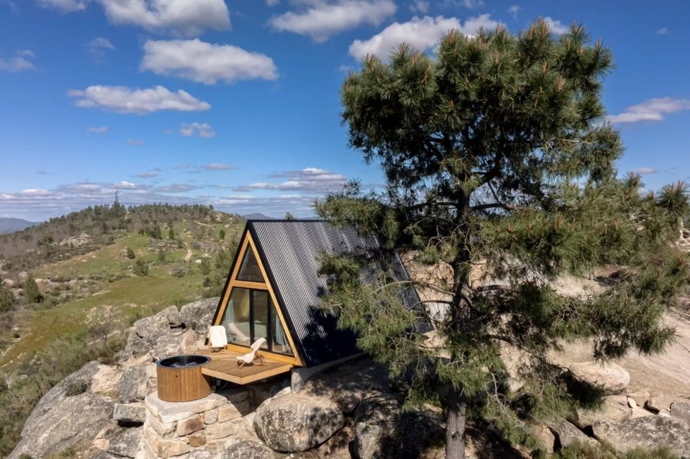 THEVAGAR COUNTRYHOUSE (BELMONTE, PORTUGAL)