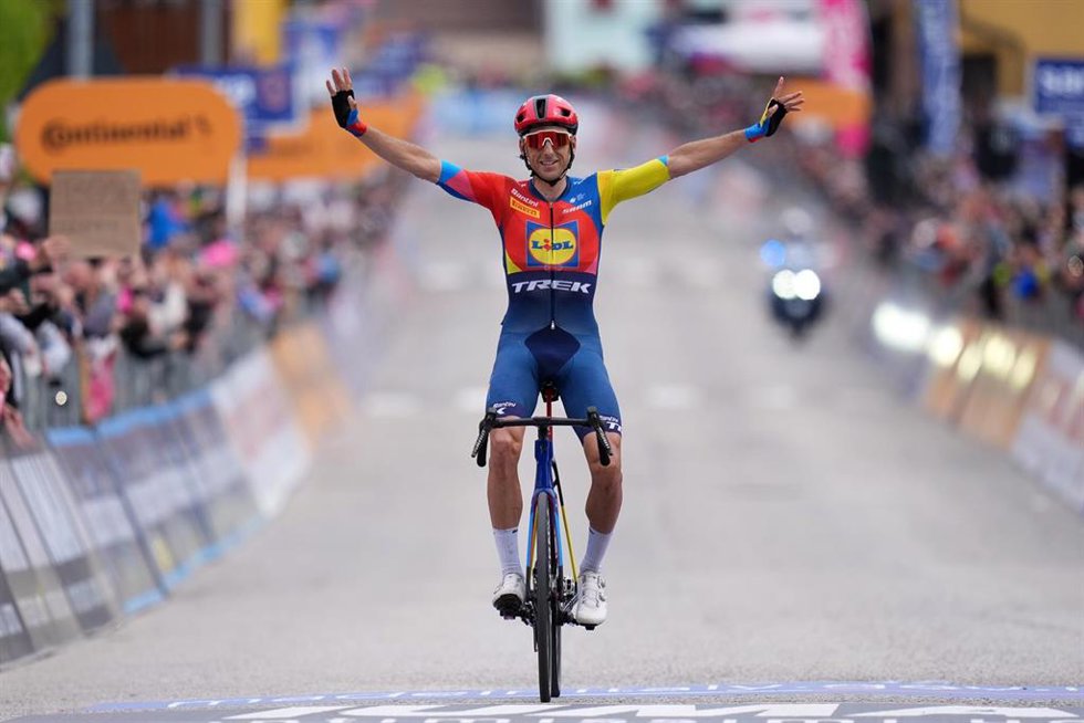 El ciclista español Carlos Verona (Lidl-Trek) gana la decimoquinta etapa del Giro de Italia
