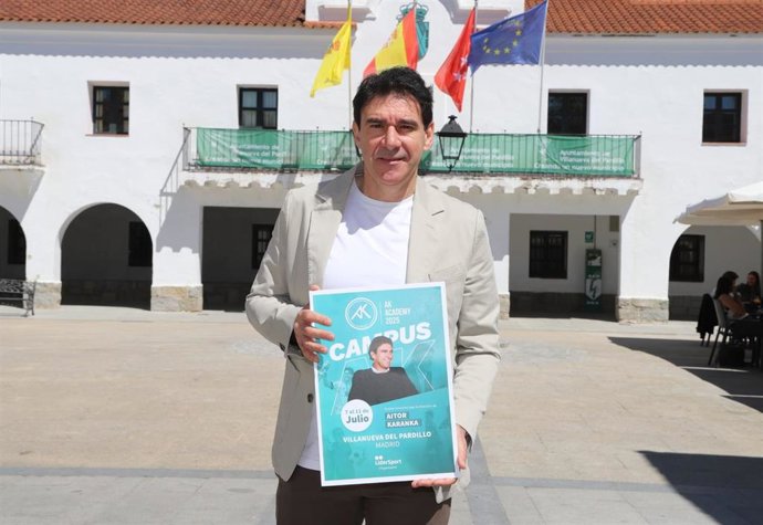 El exfutbolista Aitor Karanka, en la presentación de su Campus en Villanueva del Pardillo, del 7 al 11 de julio de 2025.