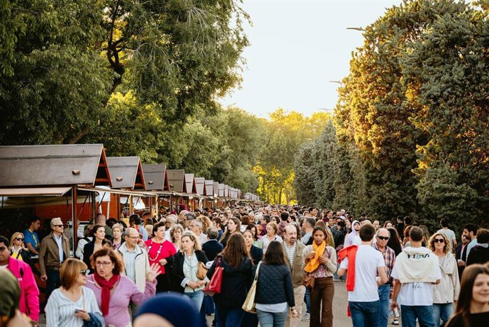 Gran ambiente este domingo en el parque grande José Antonio Labordeta en la jornada final del Zaragoza Florece.
