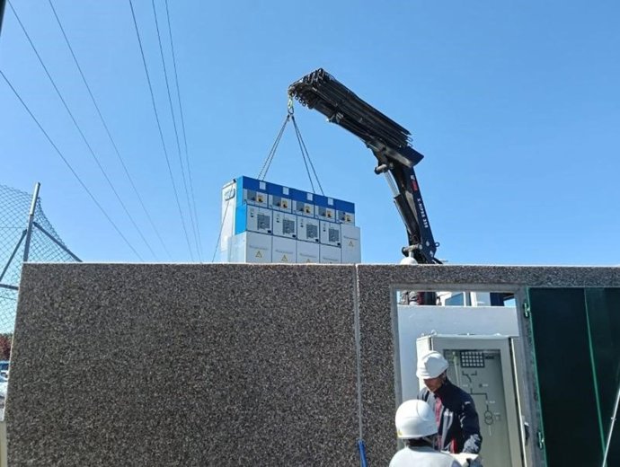 El Hospital Universitario San Pedro refuerza la fiabilidad del sistema de suministro eléctrico que alimenta el complejo hospitalario.