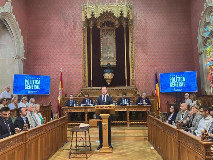 El presidente del Consell de Mallorca, Llorenç Galmés, durante su intervención en el Debate de Política General de la institución insular.