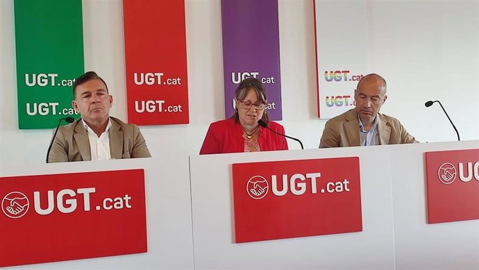 UGT de Catalunya presenta un informe donde alerta sobre las consecuencias que tendría la OPA de BBVA a Sabadell.