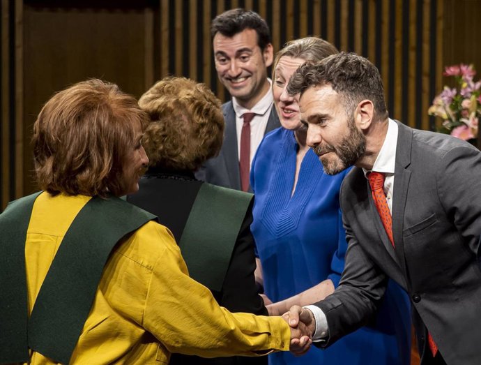 Archivo - Graduación de Estudiantes de la Universidad de la Experiencia de la UEMC.