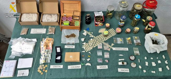 Desmantelado un punto de venta de droga en Torre de Miguel Sesmero