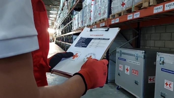 Cruz Roja envía ayuda humanitaria desde Andalucía para apoyar a la población de Myanmar afectada por el terremoto.