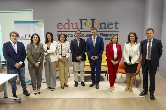 Jurado de la XVI Olimpiada Financiera para jóvenes del proyecto Edufinet.