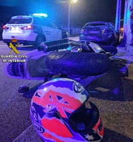 Archivo - Accidente con un motorista