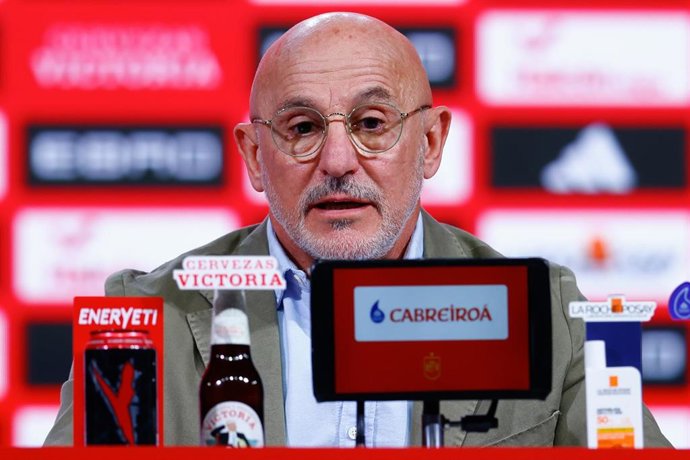 Luis de la Fuente en rueda de prensa