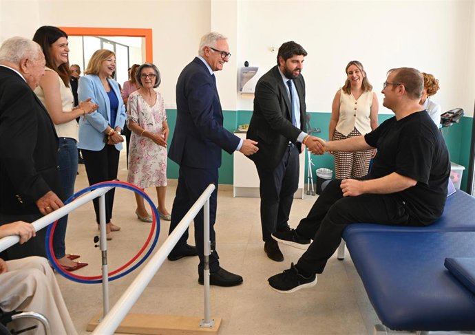 El presidente de la Comunidad, Fernando López Miras, inaugura en Torre Pacheco la residencia para personas con discapacidad intelectual Lola del Pasico.