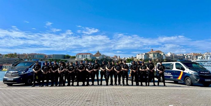 Agentes de la Policía Nacional llegados a Baleares desde la península para reforzar las plantillas de cara al verano.