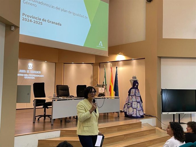 La delegada de Desarrollo Educativo de la Junta en Granada, María José Martín, ha participado en el Encuentro Provincial de Coordinadoras y Coordinadores del Plan de Igualdad