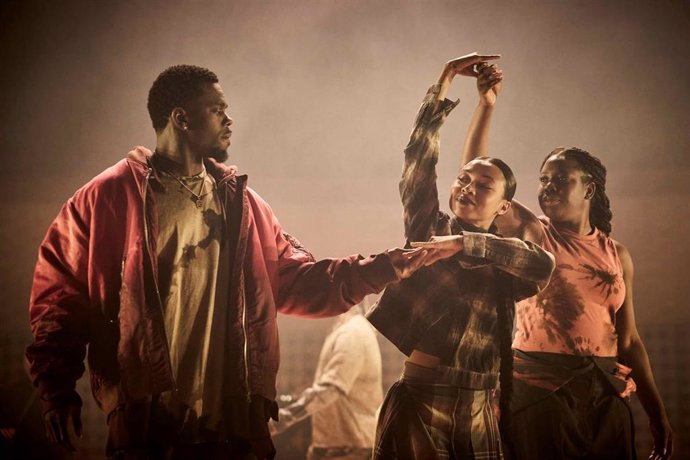 Un momento de la puesta en escena de 'Las islas galantes'