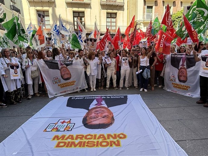Concentración frente al Palau de la Generalitat