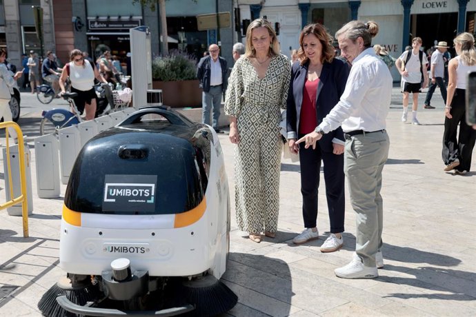 València experimenta amb el primer robot de neteja dels carrers, autònom i intel·ligent, en el marc de l'ordenança Sandbox