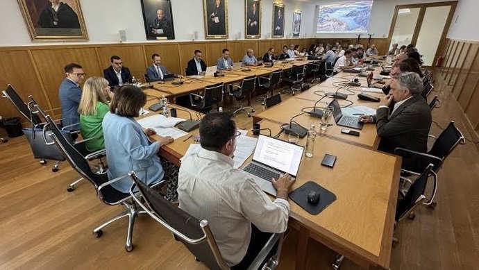 Reunión del consejo de gobierno de la UA, celebrada el lunes 26 de mayo de 2025