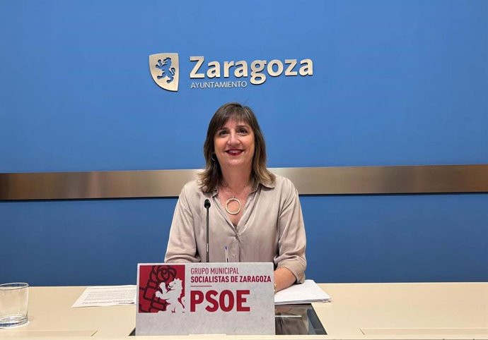 La postavoz socialista en el AYuntamiento de Zaragoza, Lola Ranera.