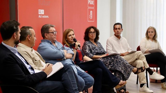 Bernabé insta a los socialistas a "escuchar de manera activa a la ciudadanía" de la ciudad
