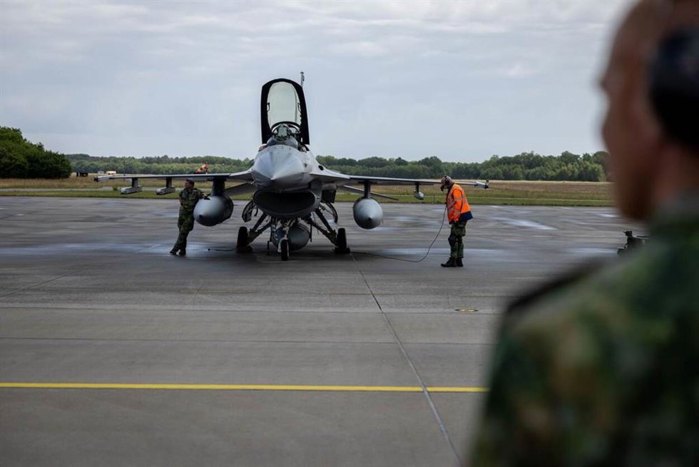 Un F-16 holandés entregado a Ucrania