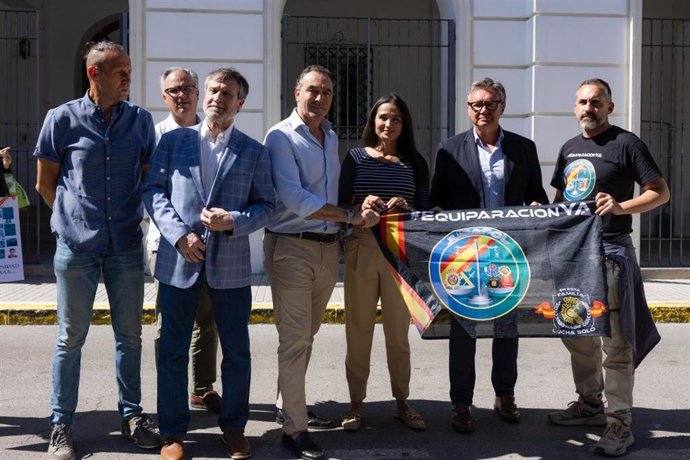 Gavira y Borrás en Barbate con motivo de la visita de los eurodiputados.