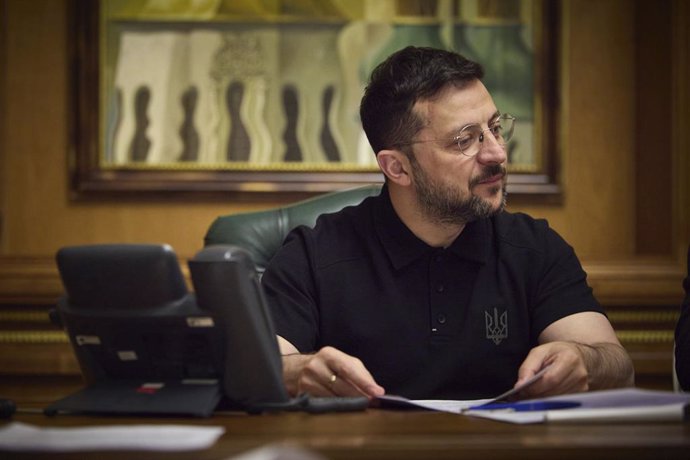 May 8, 2025, Kyiv, Kiev Oblast, Ukraine: Ukrainian President Volodymyr Zelenskyy, takes part in a telephone call with U.S President Donald Trump from his office at the Mariinskyi Palace, May 8, 2025 in Kiev, Ukraine.
