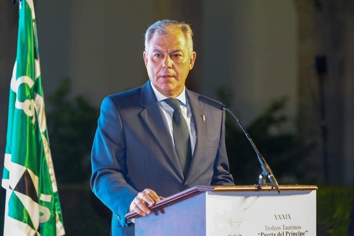 El alcalde de Sevilla, José Luis Sanz, en los los Premios Puerta del Príncipe 2025.