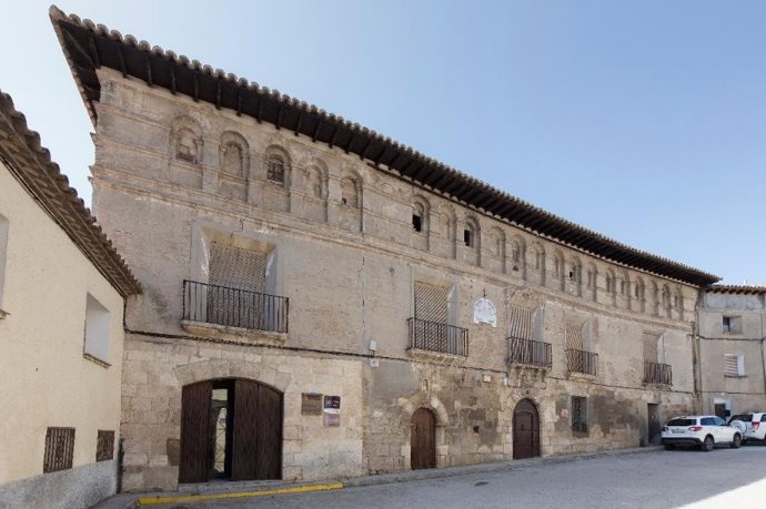 Palacio de Valdeolivos de Fonz.