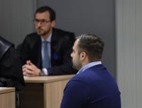 El padre del acusado del atropello de Haro confirma que su hijo "aceleró a menos de un metro de los sanitarios"