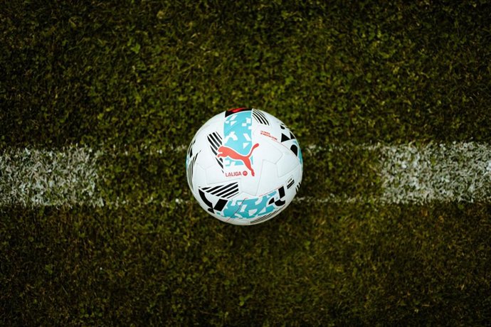 Ilustración del balón de LaLiga y Puma para la temporada 2025-2026.