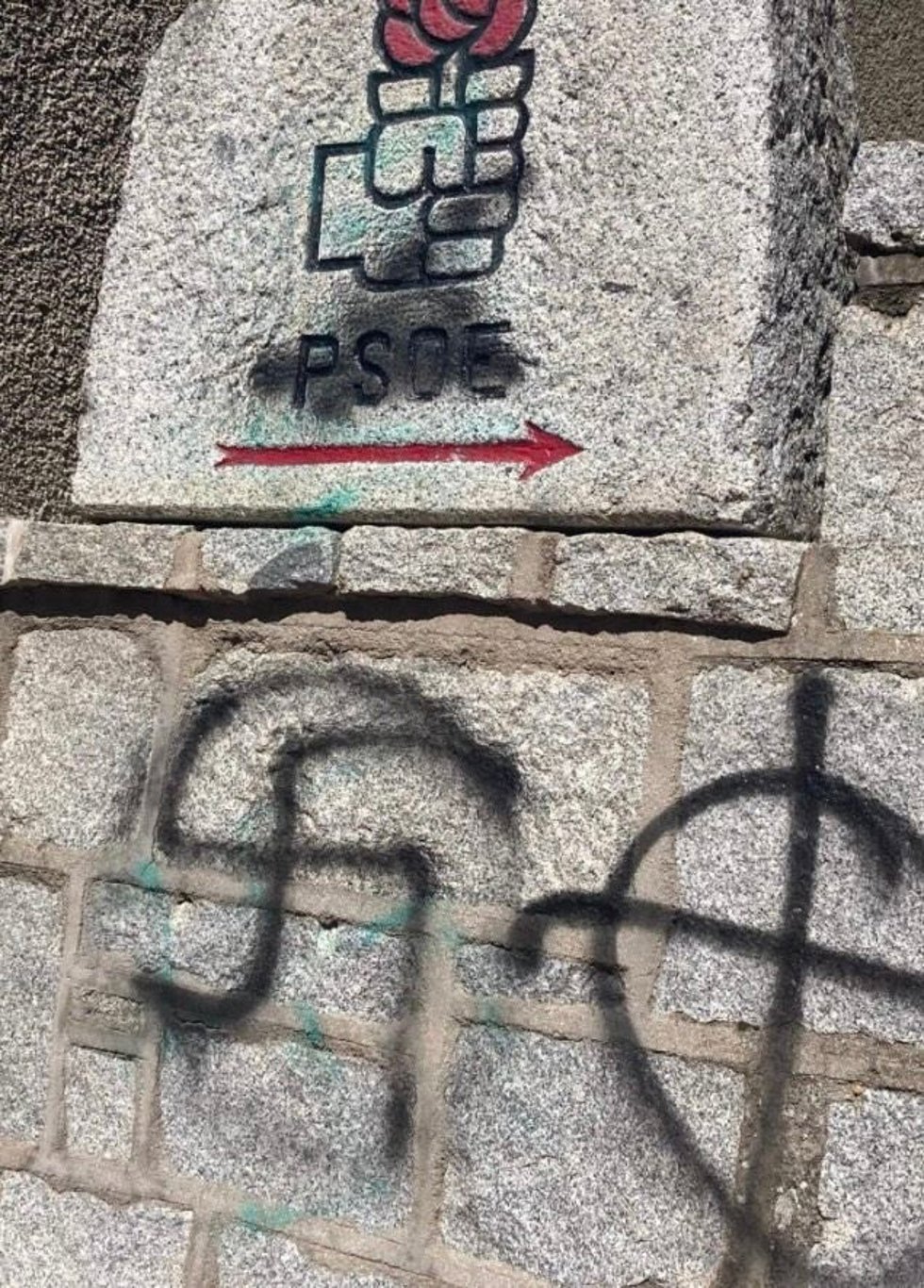 Sede del PSOE vandalizada en Alpedrete